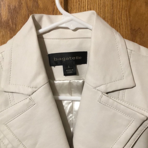 Bagatelle White Leather Vest - Picture 2 of 5